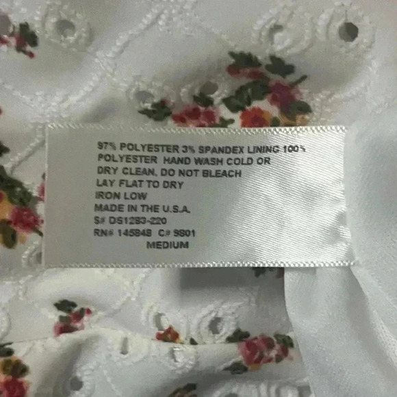 NEW Everly Cream Floral Sleeveless Empire Waist Dress Shoulder Ruffle M Spring - Picture 4 of 6